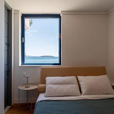 Sea Pearl Front Апартаменты