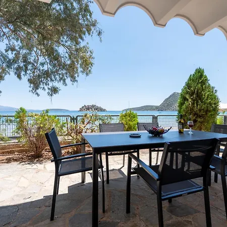Апартаменты Sea Pearl Front *